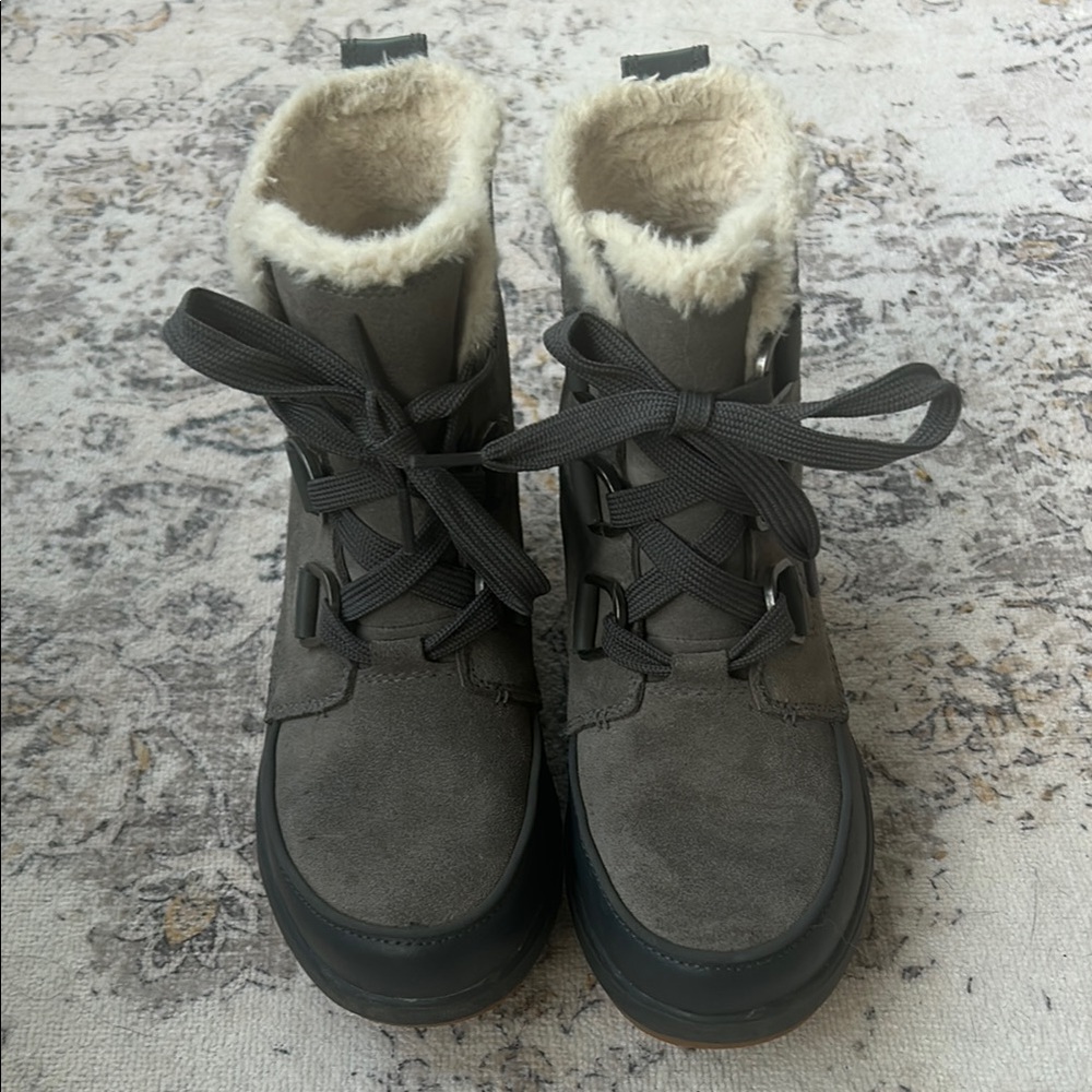 Sorel Gray Winter Rain Boots with Cozy Lining
